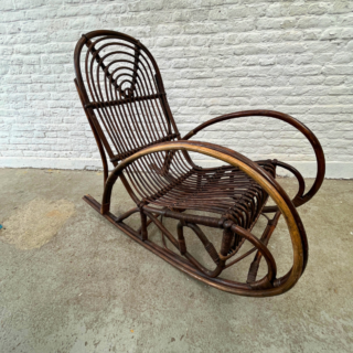 Manou rotan schommelstoel | jaren ’70