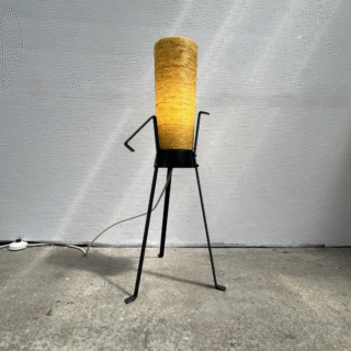 Kleine vloerlamp, gietijzer – fiberglas | jaren ‘60