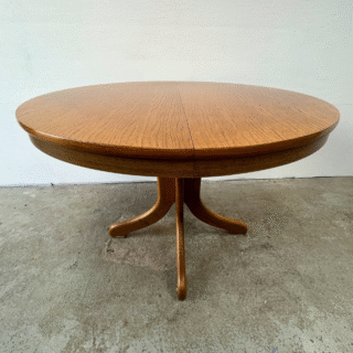 Ronde eettafel hout – verlengbaar | jaren ‘60