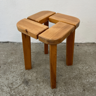 Grenen kruk – Olof Ottolin *3 stuks* | jaren ‘60