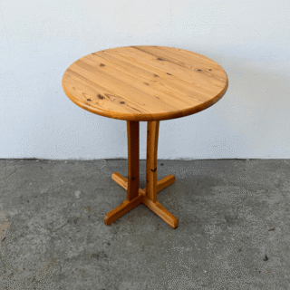 Eettafel rond, grenen Ø 65 cm | jaren ‘70