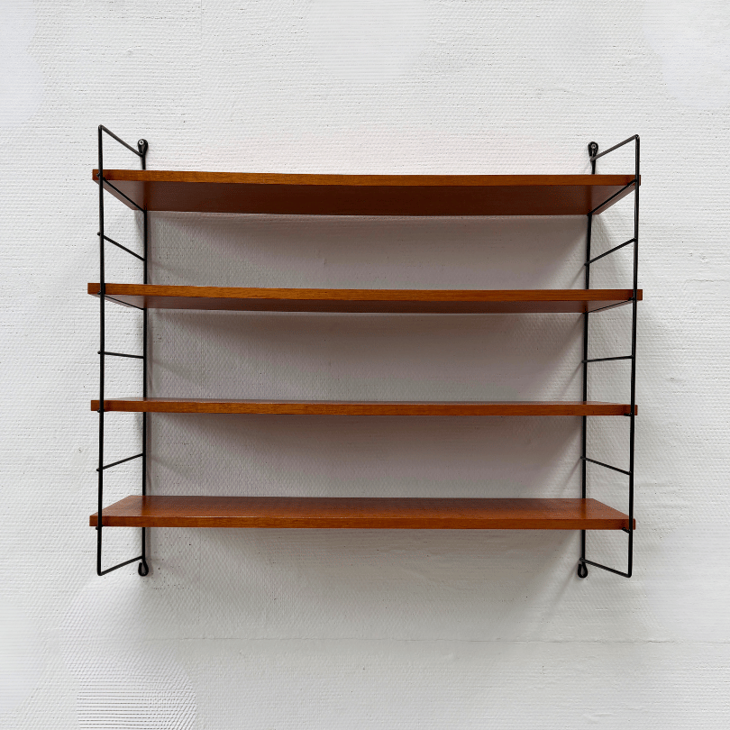 Wandrek met 4 planken | jaren ‘60