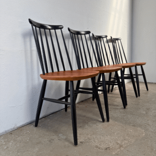 Set (4) houten spijlstoelen Fanett-model| jaren ‘60