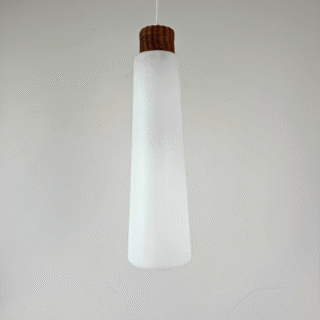 Hanglamp opaal glas – riet *2 stuks*| jaren ‘60