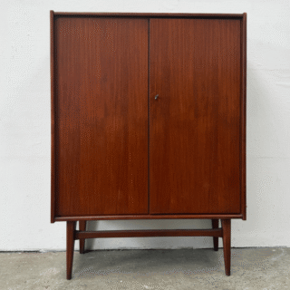 Hoge kast, teak | jaren ‘60